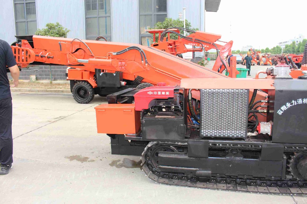 如何提升襄陽扒渣機的耐磨性能?關(guān)鍵部件解析