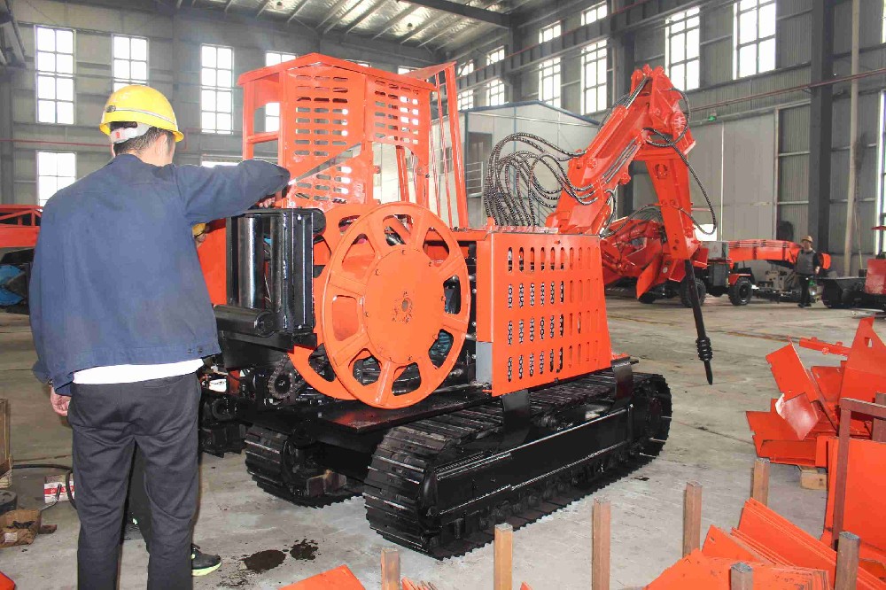 陜西小型扒渣機(jī)廠(chǎng)家直銷(xiāo)，價(jià)格比經(jīng)銷(xiāo)商低多少？
