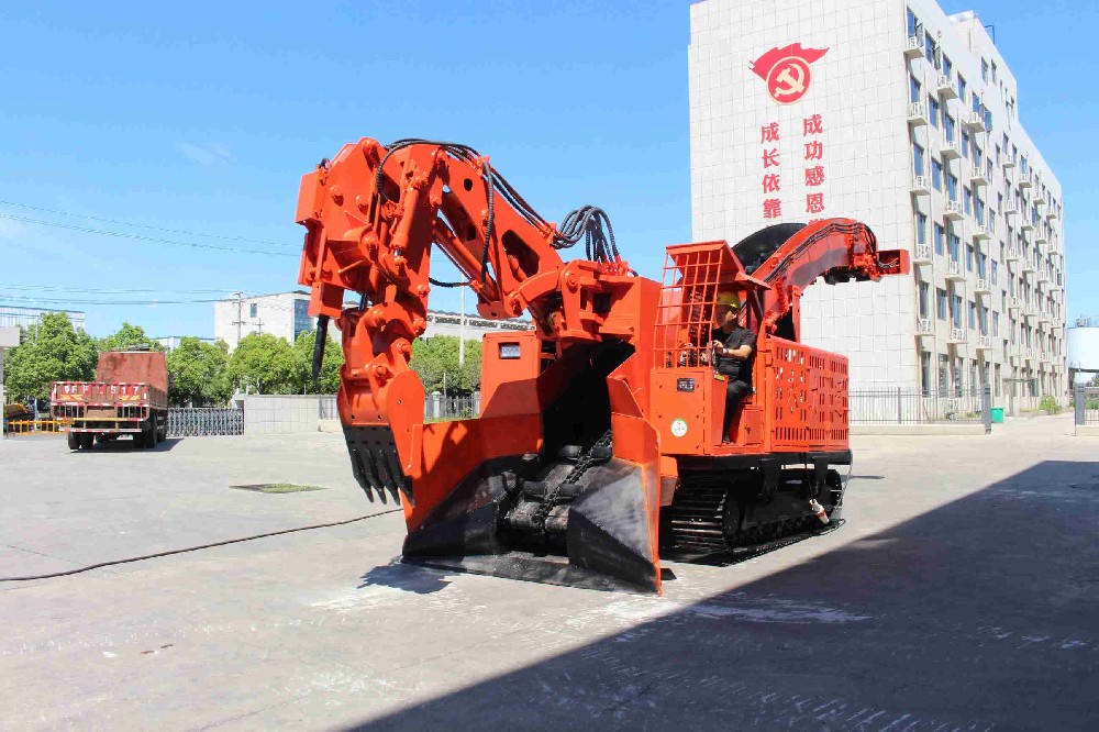 湘西扒渣機(jī)可以加長(zhǎng)傳送帶嗎？改裝方案解析
