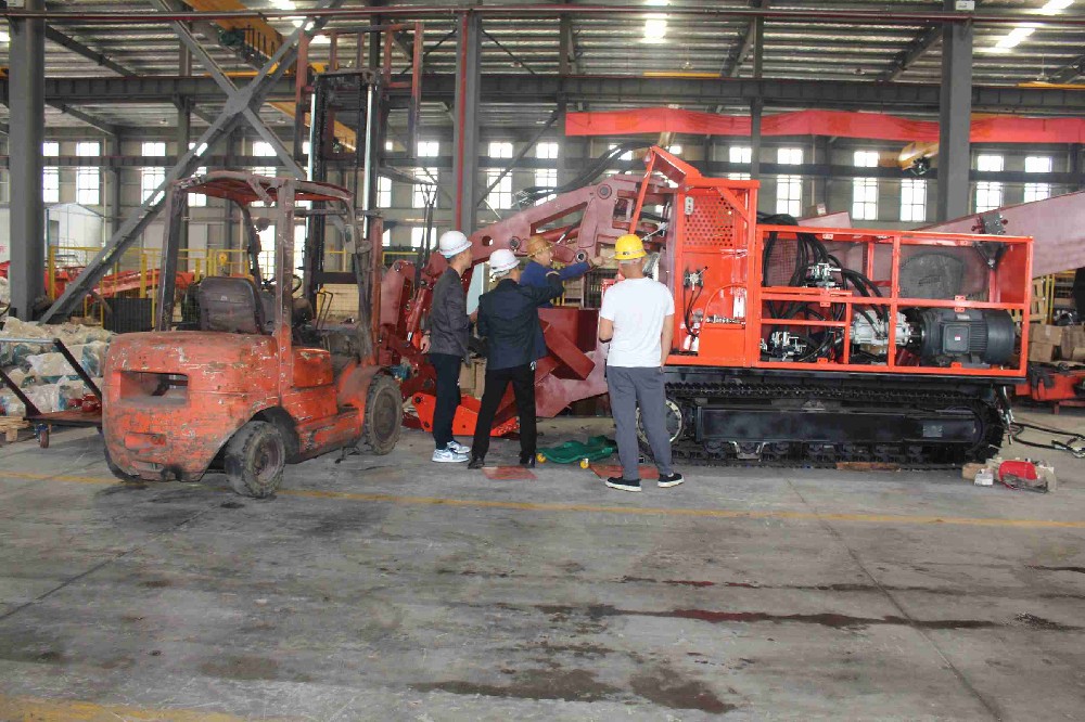 湖北襄陽(yáng)扒渣機(jī)廠家聯(lián)系方式大全（附售后電話）
