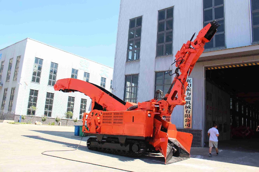 60型履帶式扒渣機(jī)適合哪些礦山作業(yè)？
