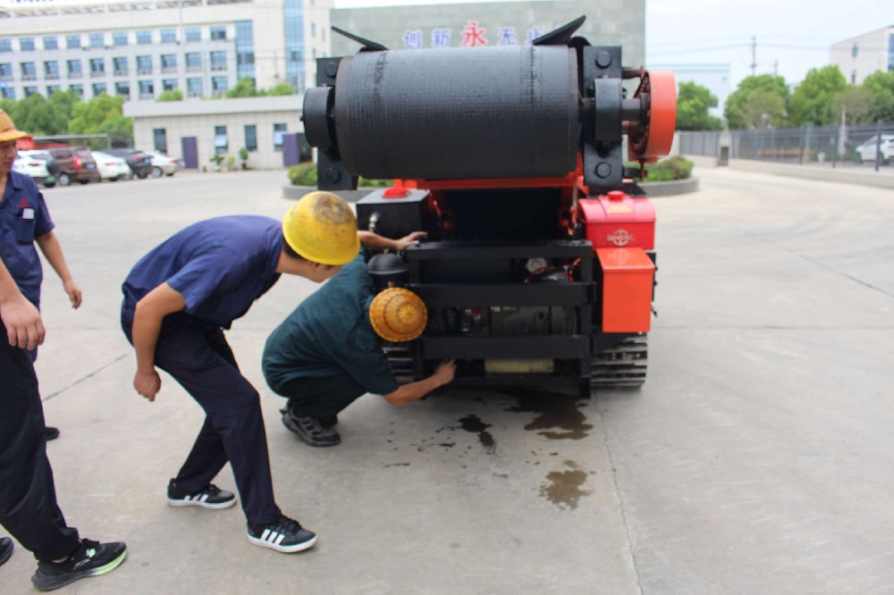 安順扒渣機無力故障排查，液壓系統(tǒng)檢查要點！
