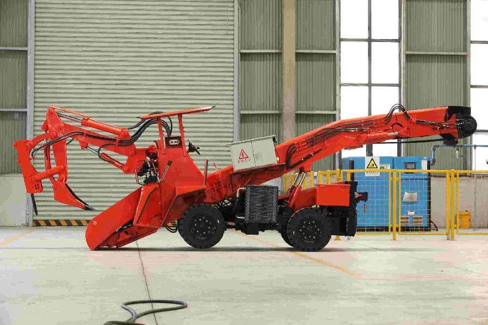 四不像車(chē)在砂石骨料運(yùn)輸中的改裝案例分享
