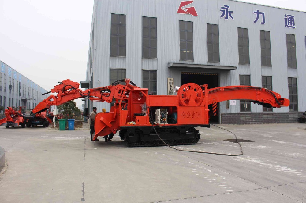 隴南扒渣機(jī)履帶180的維護(hù)技巧，減少磨損
