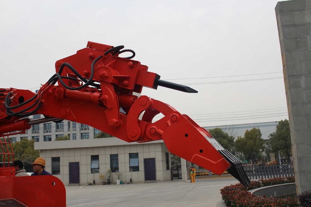 10噸礦車發(fā)動(dòng)機(jī)積碳清理,恢復(fù)動(dòng)力性能