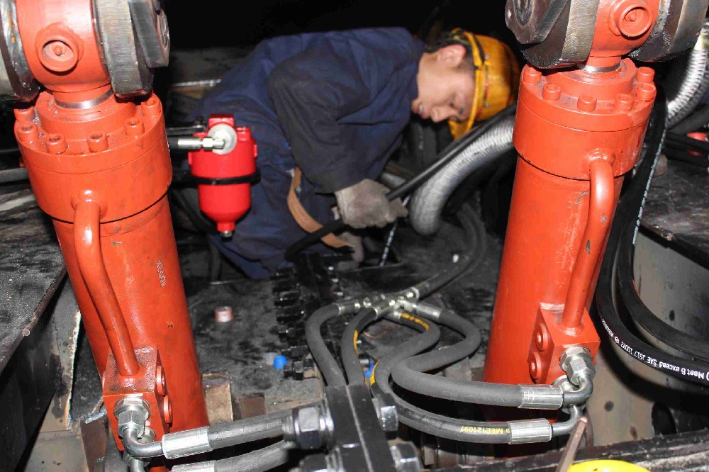 撬毛臺(tái)車作業(yè)后檢查清單:5分鐘排除隱患