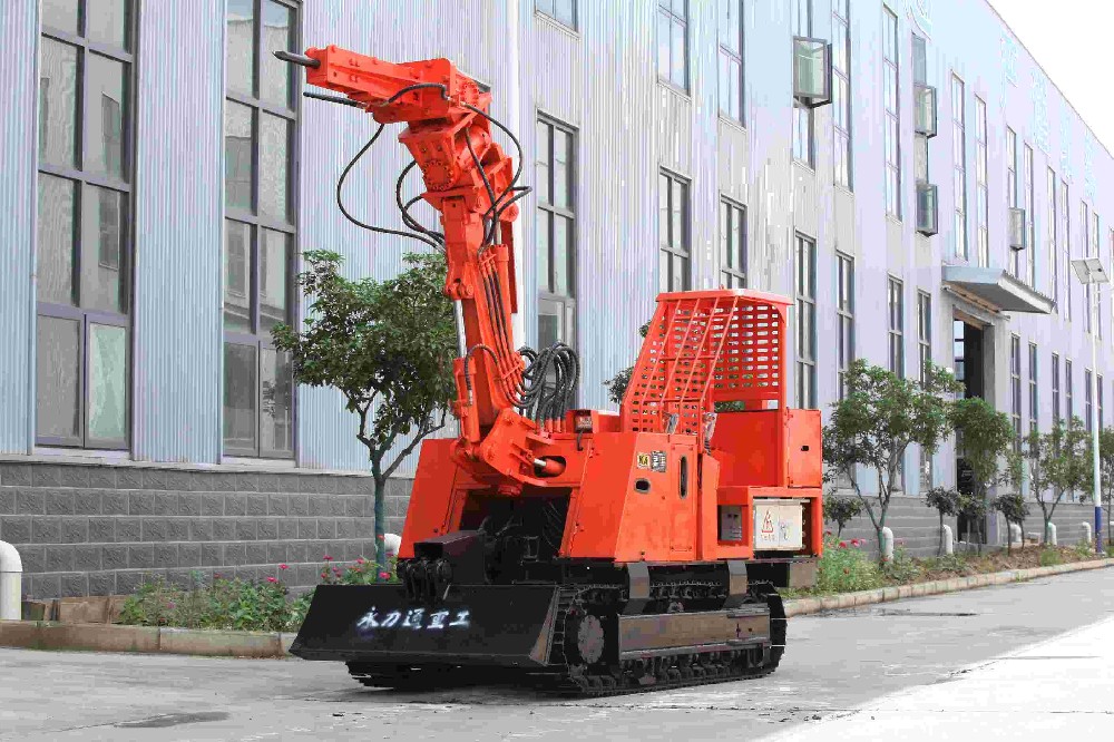 撬毛臺車與無人機(jī)協(xié)同：三維掃描+精準(zhǔn)找頂