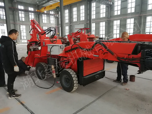 輪式皮帶扒渣機(jī) 輪式皮帶扒渣機(jī)2_副本.jpg