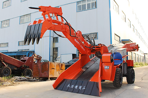 1618298534514095.jpg 80型輪式皮帶破碎錘扒渣機(jī)2.jpg